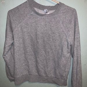 🦋 GRAY H&M SWEATER 🦋